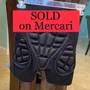 SOLDonMERCARI Snowboard Skating Impact Protection